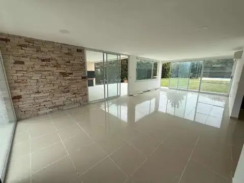 Casa en Venta en Village Del Parque, USD 285.000