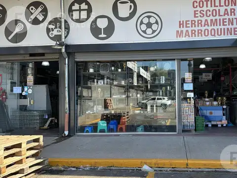 Fondo de Comercio en venta, bazar, papeleria y regaleria, en excelente complejo, en Pilar
