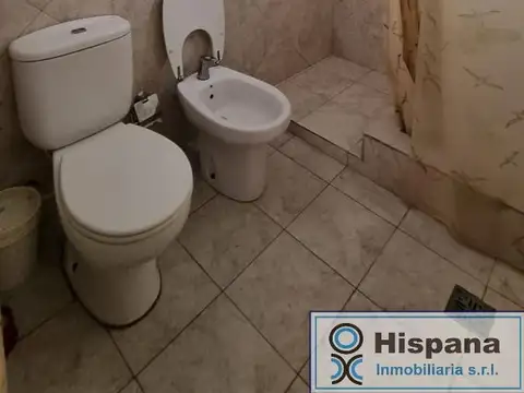 Casa en venta sobre la calle Las Acacias, en el Barrio La Lonja, Pilar. RETASADA