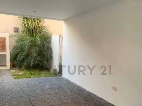28 y 68 1600, Piso 0