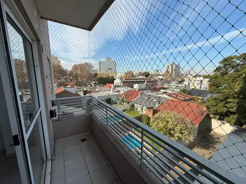 Departamento 2 ambientes con balcón en venta en Remedios de Escalada, Lanús