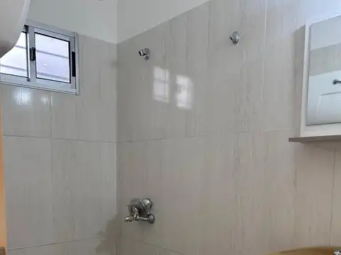 Alquiler de local comercial sobre Ruta 8 Km 26