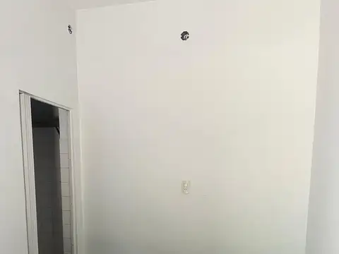 Local en Alquiler Via Púb.