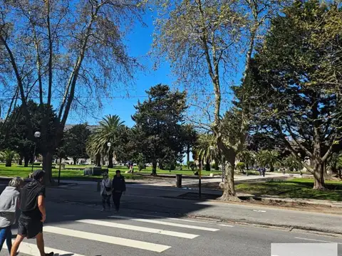 Bolivar e/ Buenos Aires y Entre Ríos
