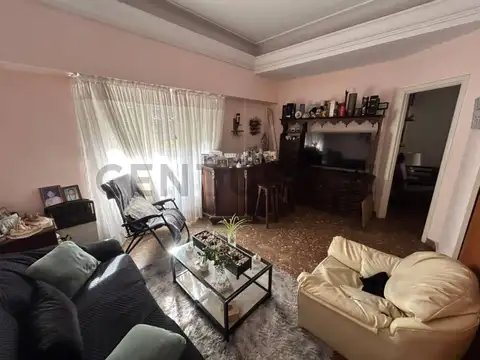 Depto Tipo Casa en Venta 70 años