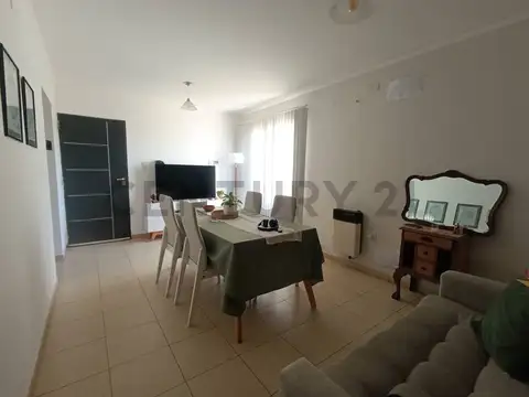 Fertonani 2100, Piso 0