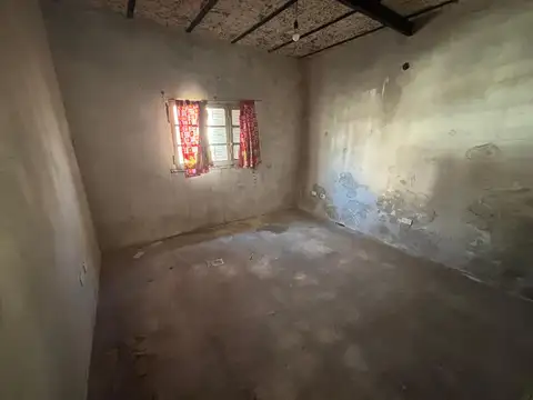 Casa 4 ambientes con 1 baño