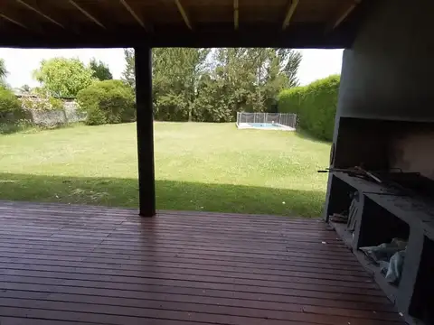 Casa en Venta con 2 cocheras