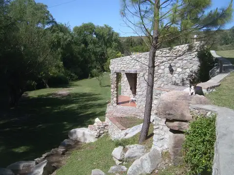 Casa en Venta con 3 cocheras