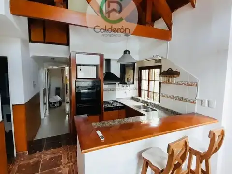 Casa 3 ambientes con 2 baños