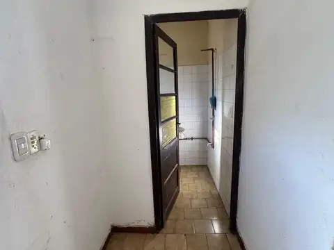 Hipólito Yrigoyen 2300