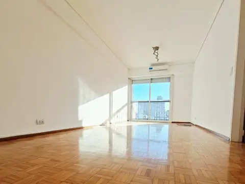 Hermoso departamento tres ambientes en Recoleta de 57 Mts