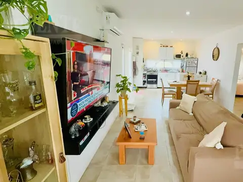 Laguna Azul a Metros del Ingreso