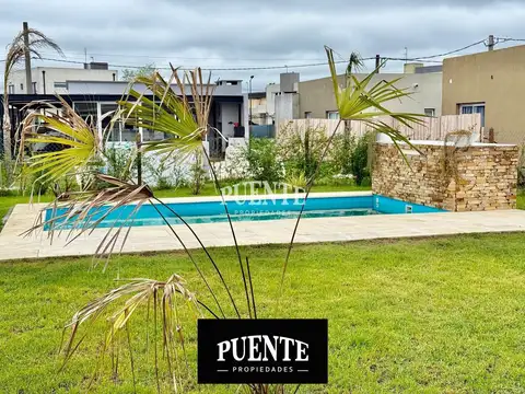 Casa en Laguna Azul II a Metros del Ingreso