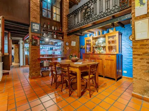 Casa 7 ambientes con 3 baños