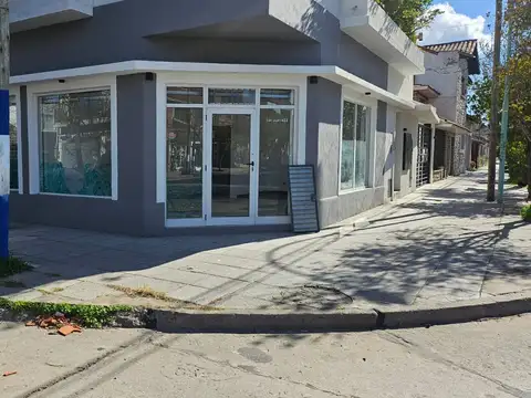 LOCAL COMERCIAL Excelente ubicación calle SAN JUAN