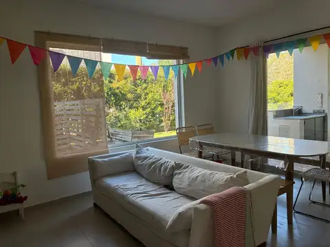 Casa en Venta con 4 cocheras