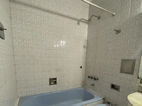 AV 51 esquina 10 700