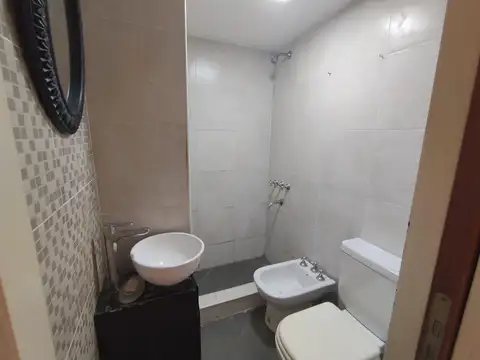 PH TIPO CASA RECICLADO A NUEVO. SIN EXPENSAS INCLAN 2700.-