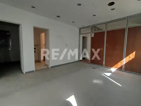 Alquiler de galpón, Venezuela al 300, Cipolletti.