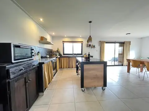 Casa en Venta en Arana, USD 95.000