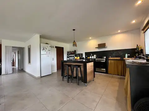 Casa en venta en Arana