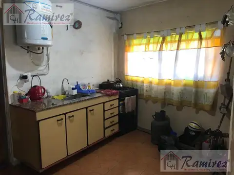 Casa 3 ambientes con 1 baño