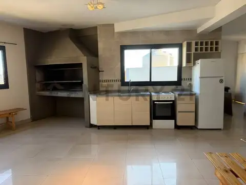 VENTA PISO  UNICO EN CABEZON 2488 Y ARTIGAS EN VILLA PUEYRREDON- APTO VIVIENDA-P