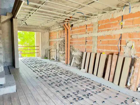 Depto Tipo Casa en Venta de 3 ambientes