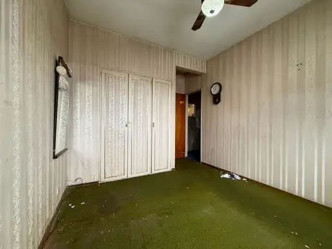 Venta Depto de 4 amb excelente ubicación Liniers