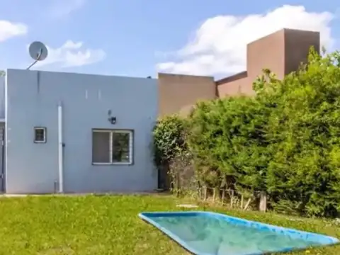 430 Bis e/ 226 y 226