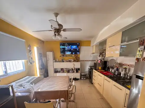 Depto Tipo Casa 2 ambientes con 1 baño