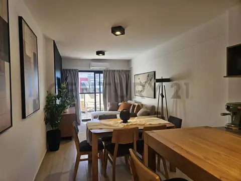 Avenida Raúl Scalabrini Ortiz 300, Piso 8
