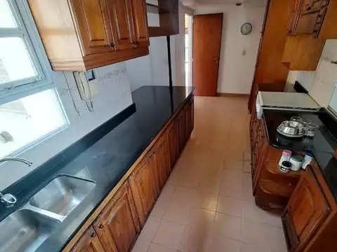 Departamento en Alquiler con 1 cocheras