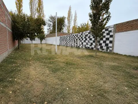 Casa 2 ambientes con 1 baño