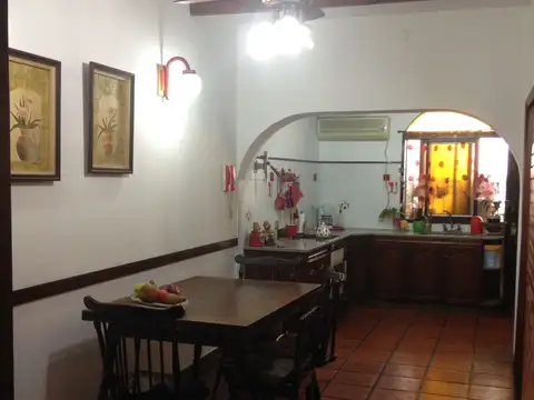 Casa en Alquiler en Lanús, $ 1.700.000