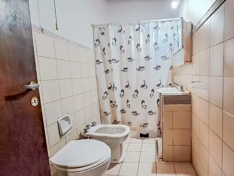 VENTA | PERMUTA - Casa 2 dormitorios con pileta mas comodín - Andino.