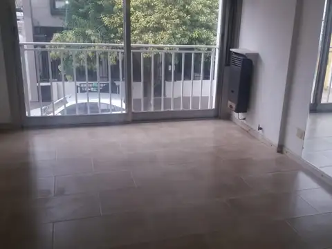 Casa 2 ambientes con 2 baños