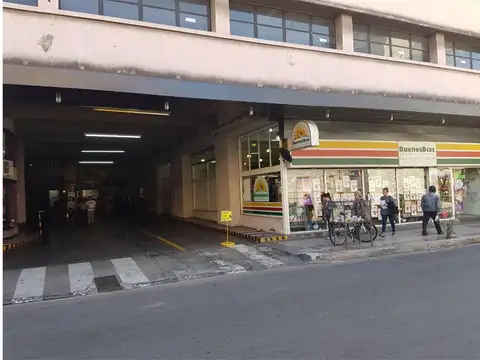 Santa Rosa 200, Piso 5°