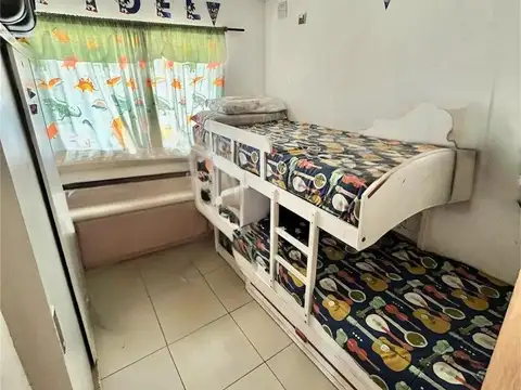 Casa 4 ambientes con 1 baño