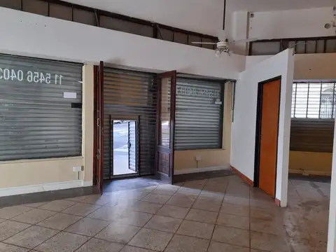 Avenida Valentín Alsina 1600