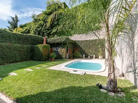 VENTA CASA HAEDO 6 AMBIENTES PILETA PARQUE COCHERA