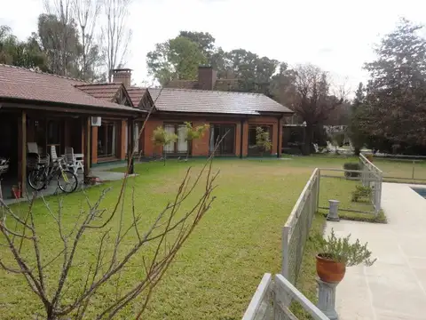 Casa en Alquiler en Country Club Los Cardales, USD 900