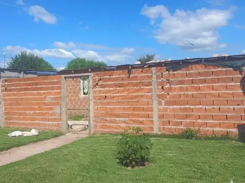 Oportunidad Gran terreno con edificacion a terminar!