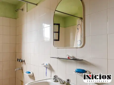Departamento 4 ambientes con 2 baños