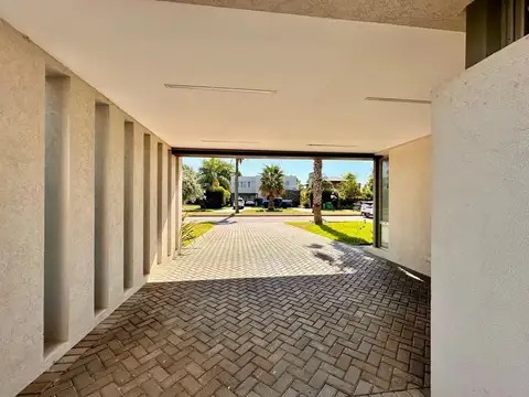 Casa en Venta al Oeste