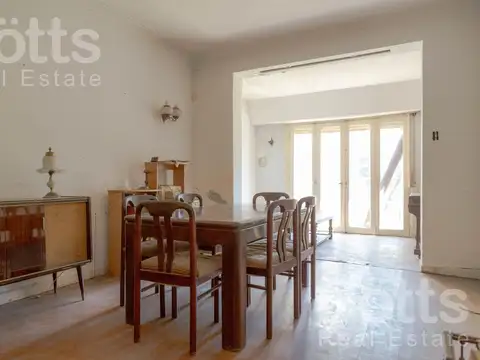 Casa en Venta con 1 cochera