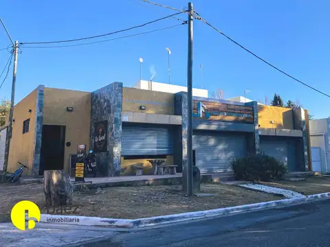 3 LOCALES CENTRICOS CORTADERAS