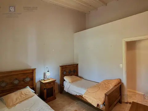 Casa 5 ambientes con 3 baños