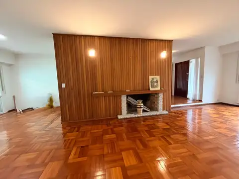 Casa 5 ambientes con 3 baños